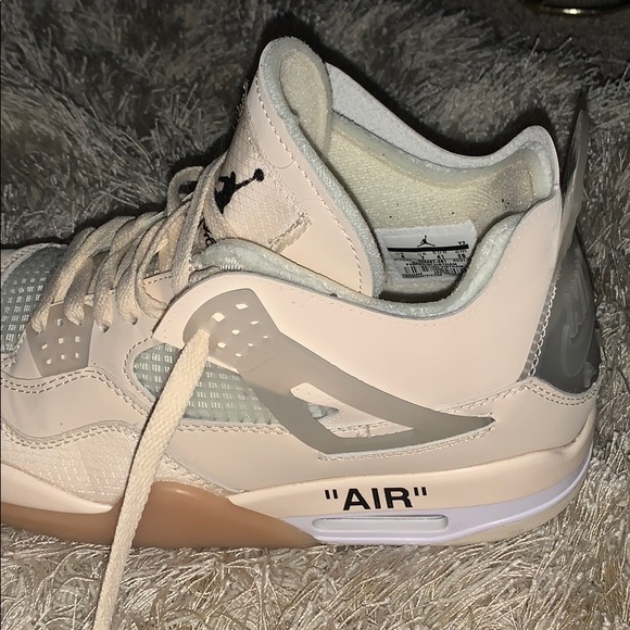 Retro off white Jordan’s - Picture 4 of 4